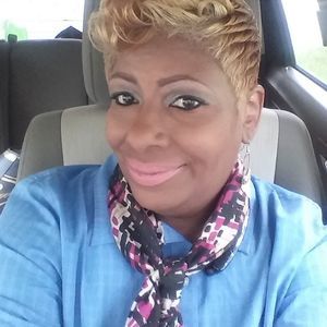 Meet your Posher, Felicia